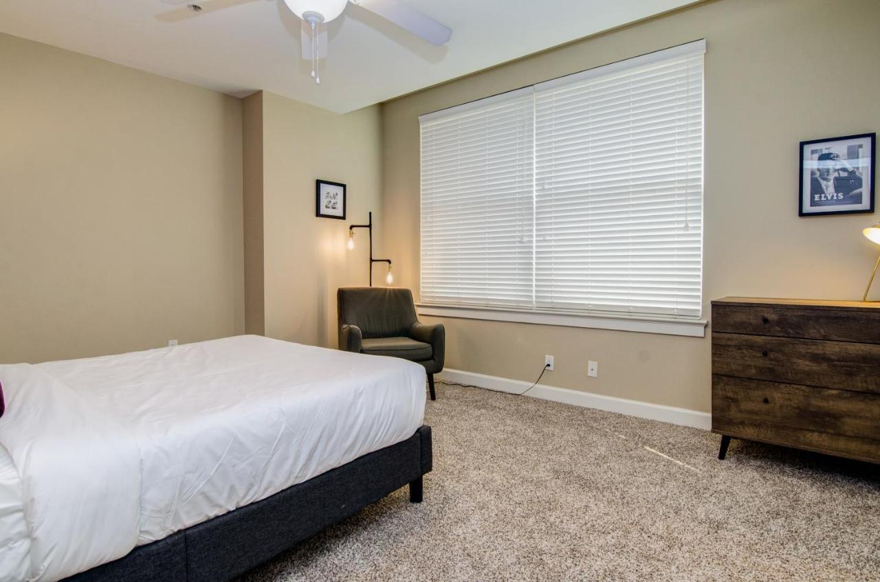 Abode - Downtown Madison Ave Apartment