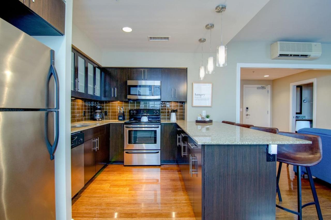 Apartment Abode - Downtown Madison Ave *